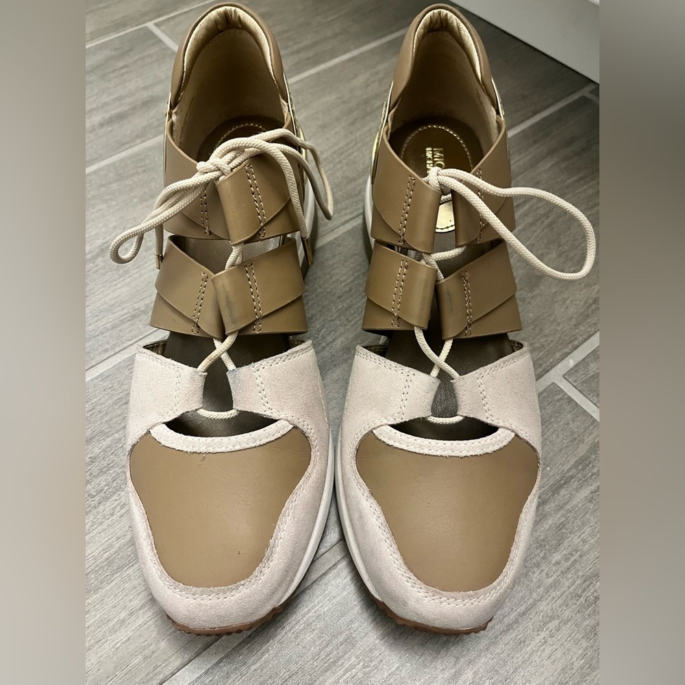MICHAEL KORS Beckett Ballerina Wedge Sneakers, gold beige - Picture 4 of 9
